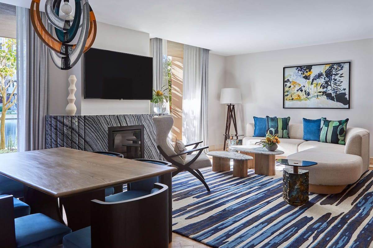 1 bedroom, premium bedding, down comforters, pillowtop beds
