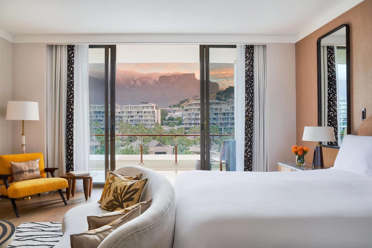 1 Schlafzimmer, hochwertige Bettwaren, Daunenbettdecken