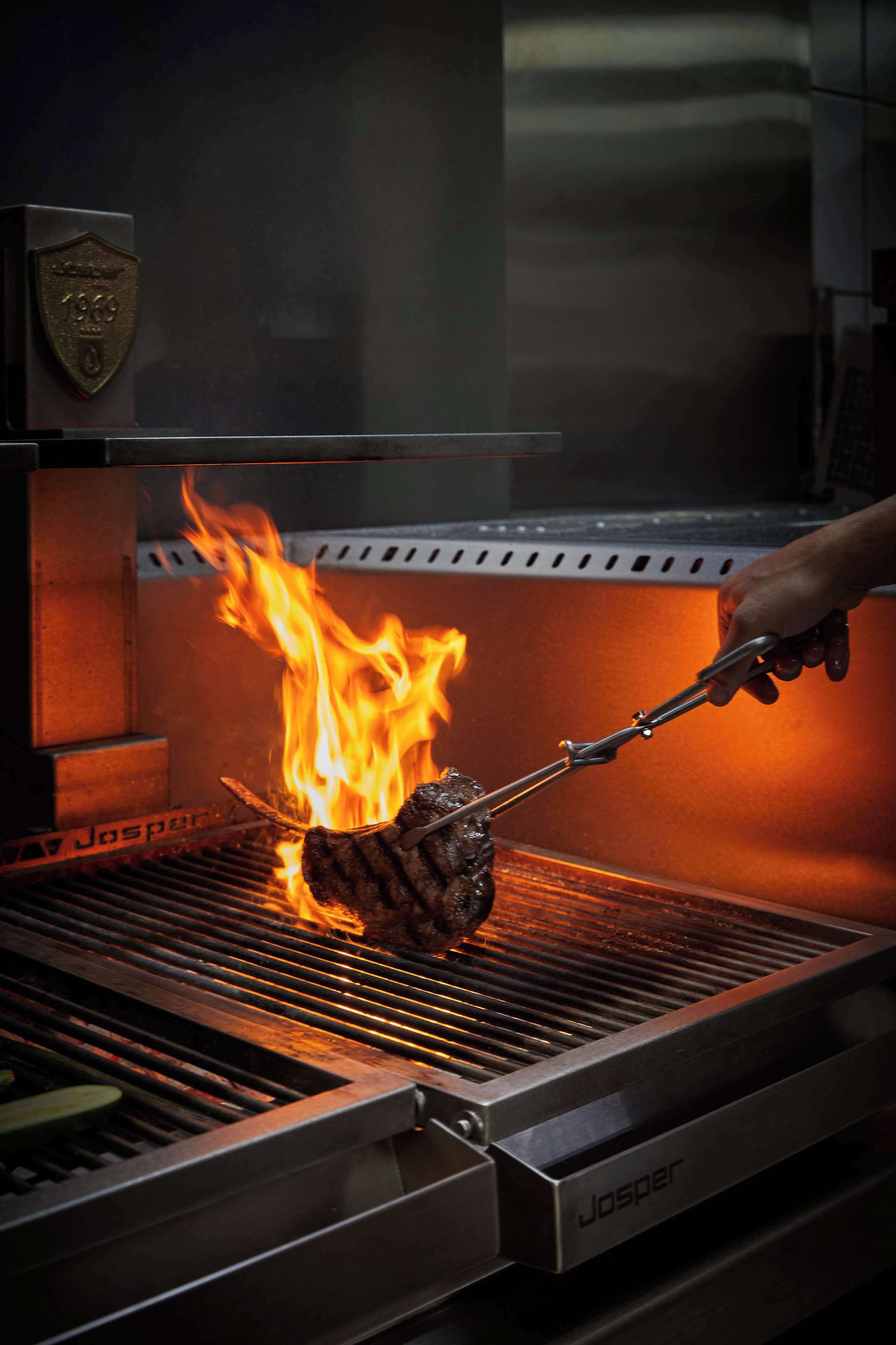 2 restaurants, breakfast, lunch, dinner served; local cuisine