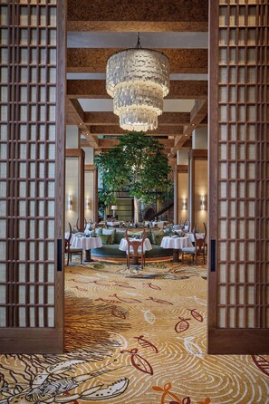 2 restaurants; breakfast, lunch, dinner, and brunch served - One&Only Cape Town (Cape Town)