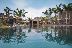 Außenpool, geöffnet von 08:00 Uhr bis 20:00 Uhr, Cabañas (gegen Gebühr)