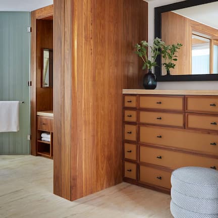 Premium bedding, down comforters, pillowtop beds, free minibar items