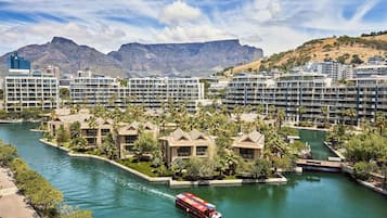 Quang cảnh từ phòng