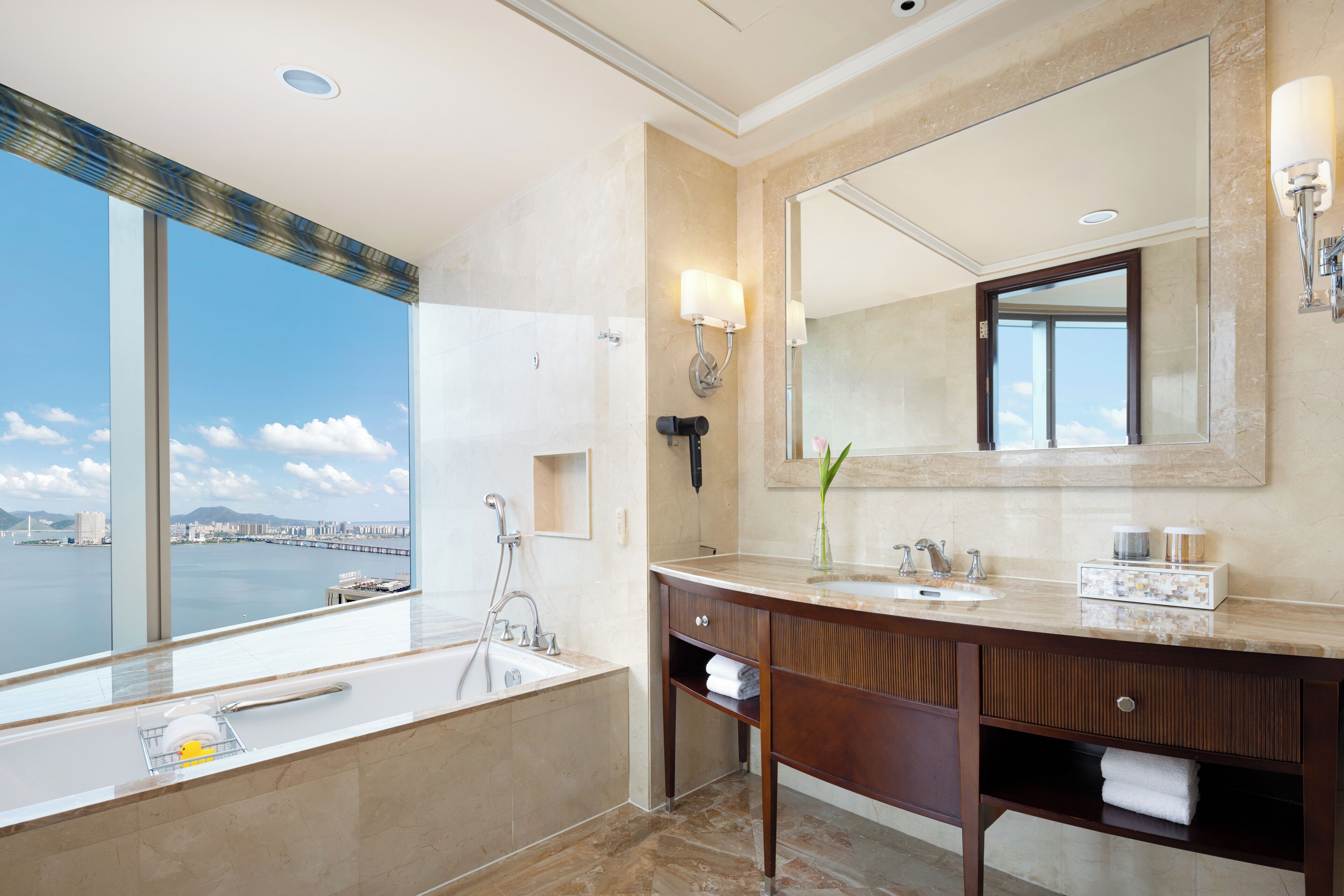 executive suite, 1 king bed | bathroom | separate bathtub and shower, free toiletries, hair dryer, bathrobes