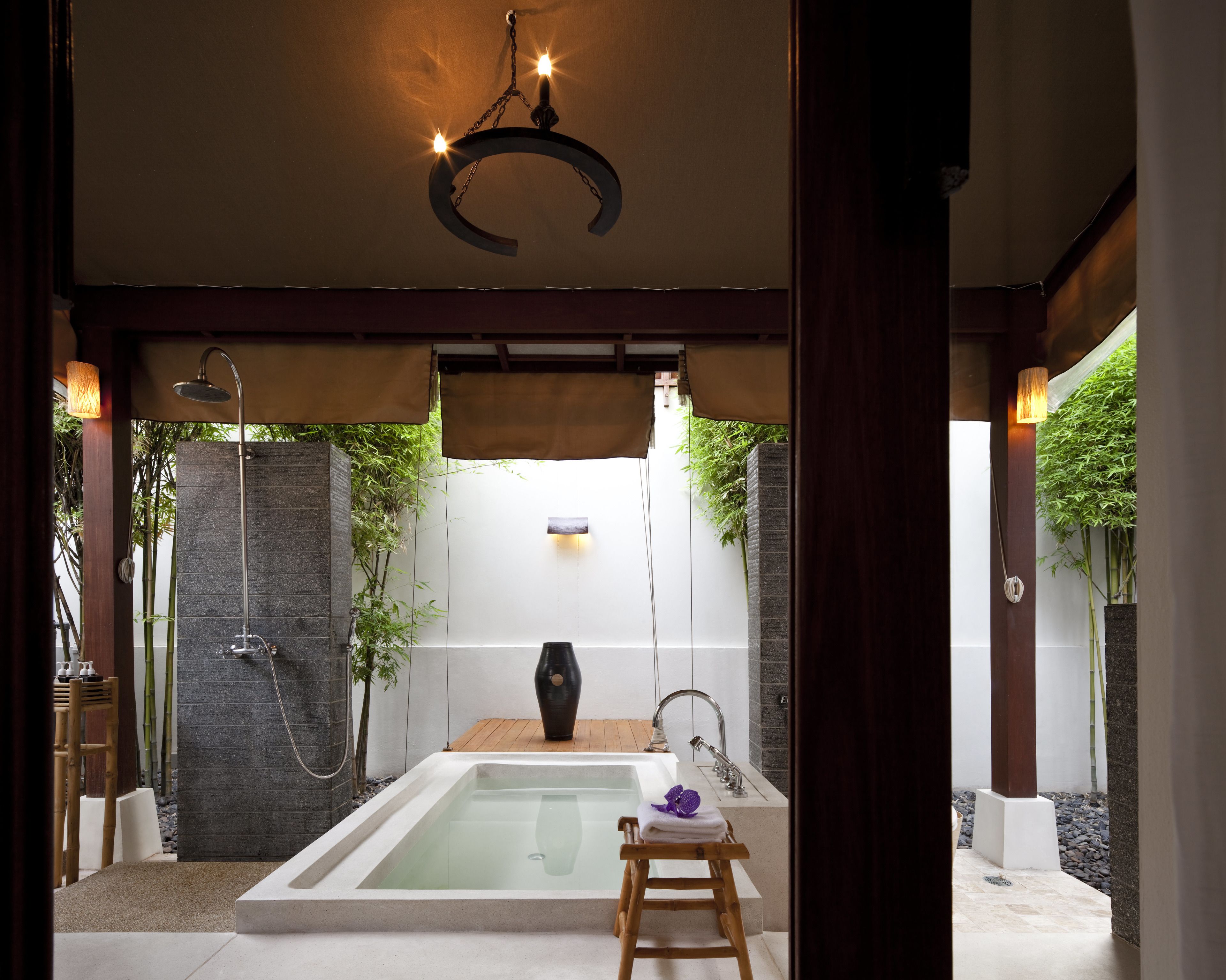 one bedroom pool villa suite | bathroom | combined shower/bathtub, rainfall showerhead, free toiletries