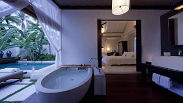 2 bedrooms, premium bedding, Select Comfort beds, minibar