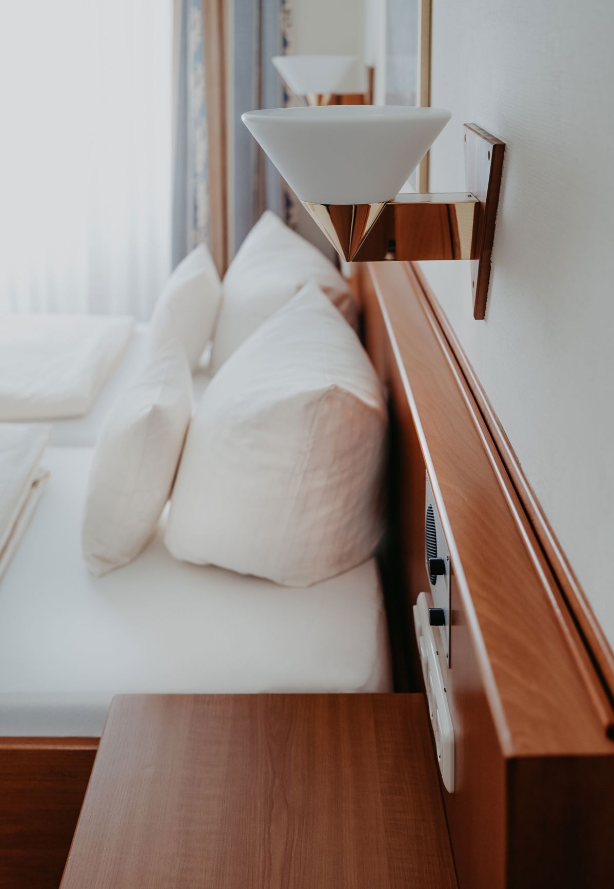 Hypo-allergenic bedding, minibar, in-room safe, individually furnished