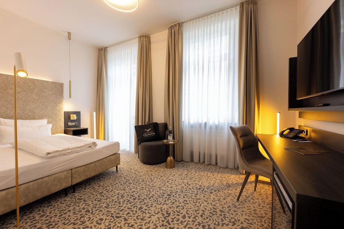 Hypo-allergenic bedding available, minibar, in-room safe, desk