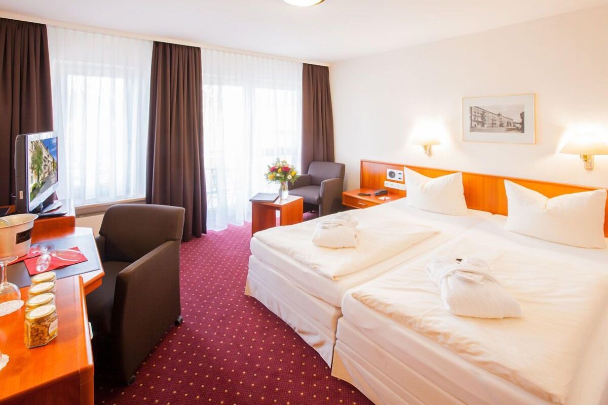 Hypo-allergenic bedding available, minibar, in-room safe, desk
