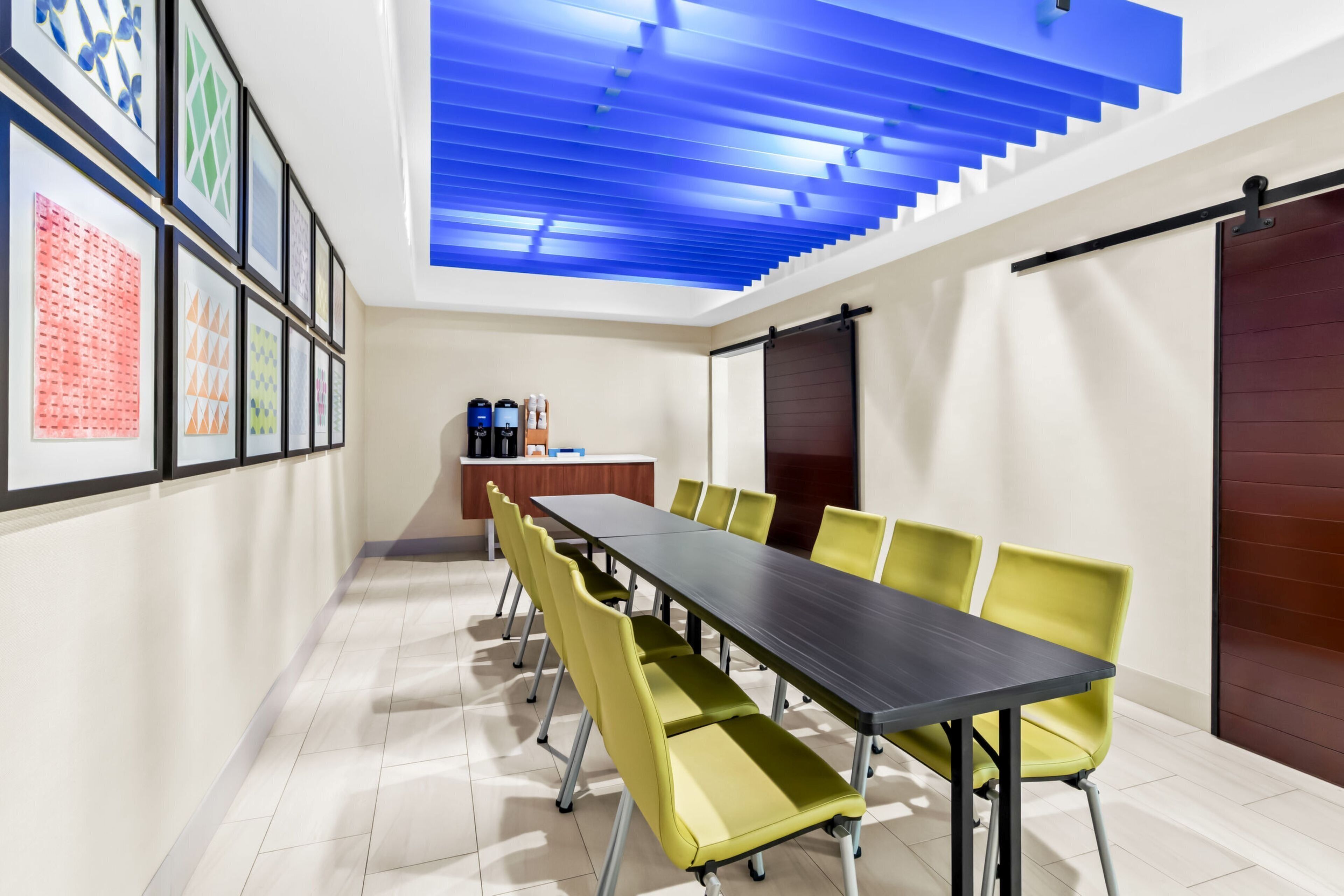 Meeting facility
