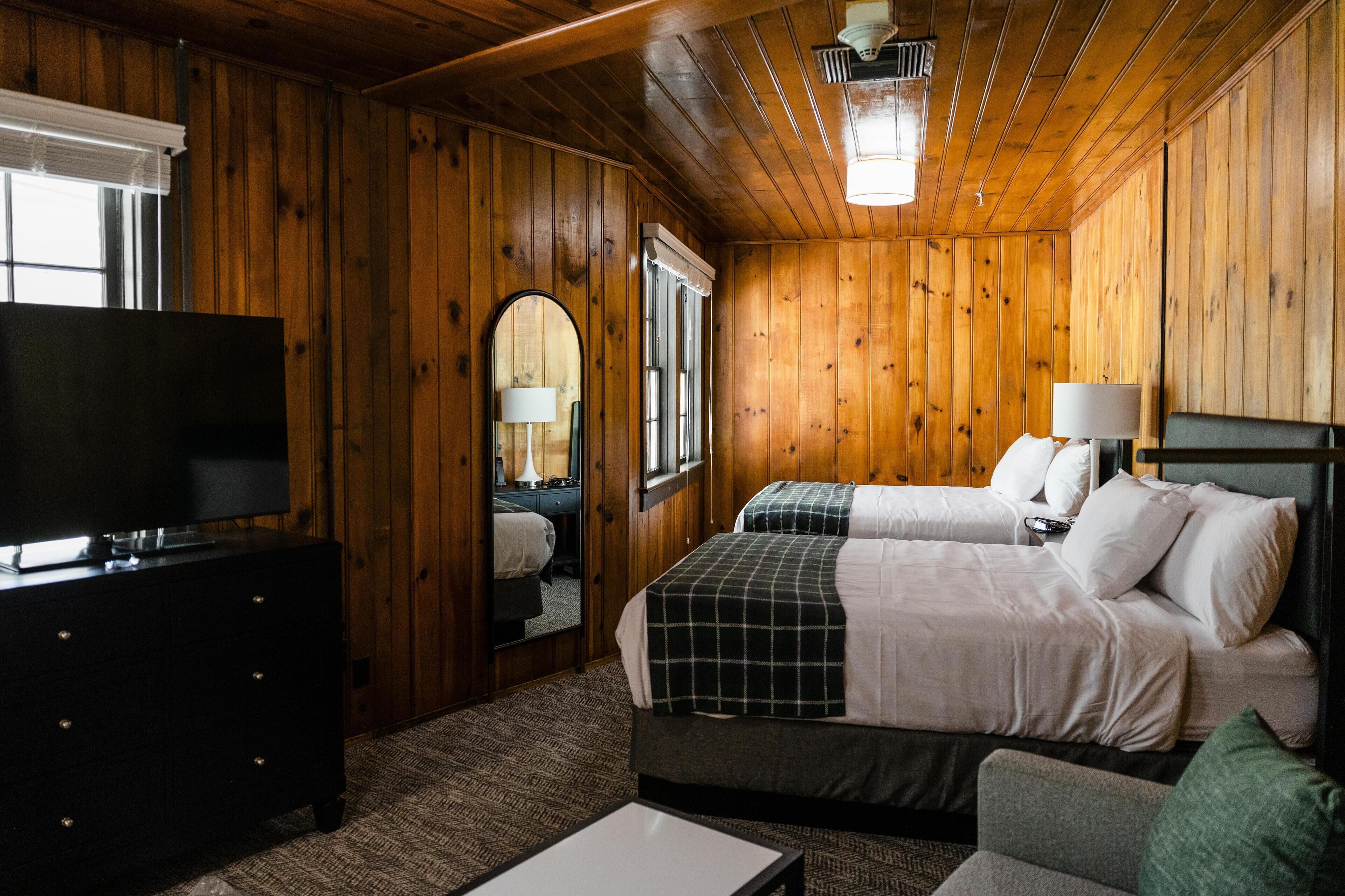 Room, 2 Queen Beds (Historic Inn) | Iron/ironing board, free cots/infant beds, free WiFi, bed sheets
