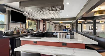 Waynesville Inn and Golf Club, Tapestry Collection by Hilton