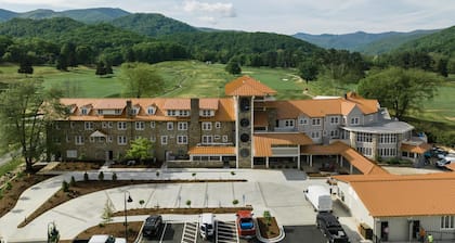Waynesville Inn and Golf Club, Tapestry Collection by Hilton
