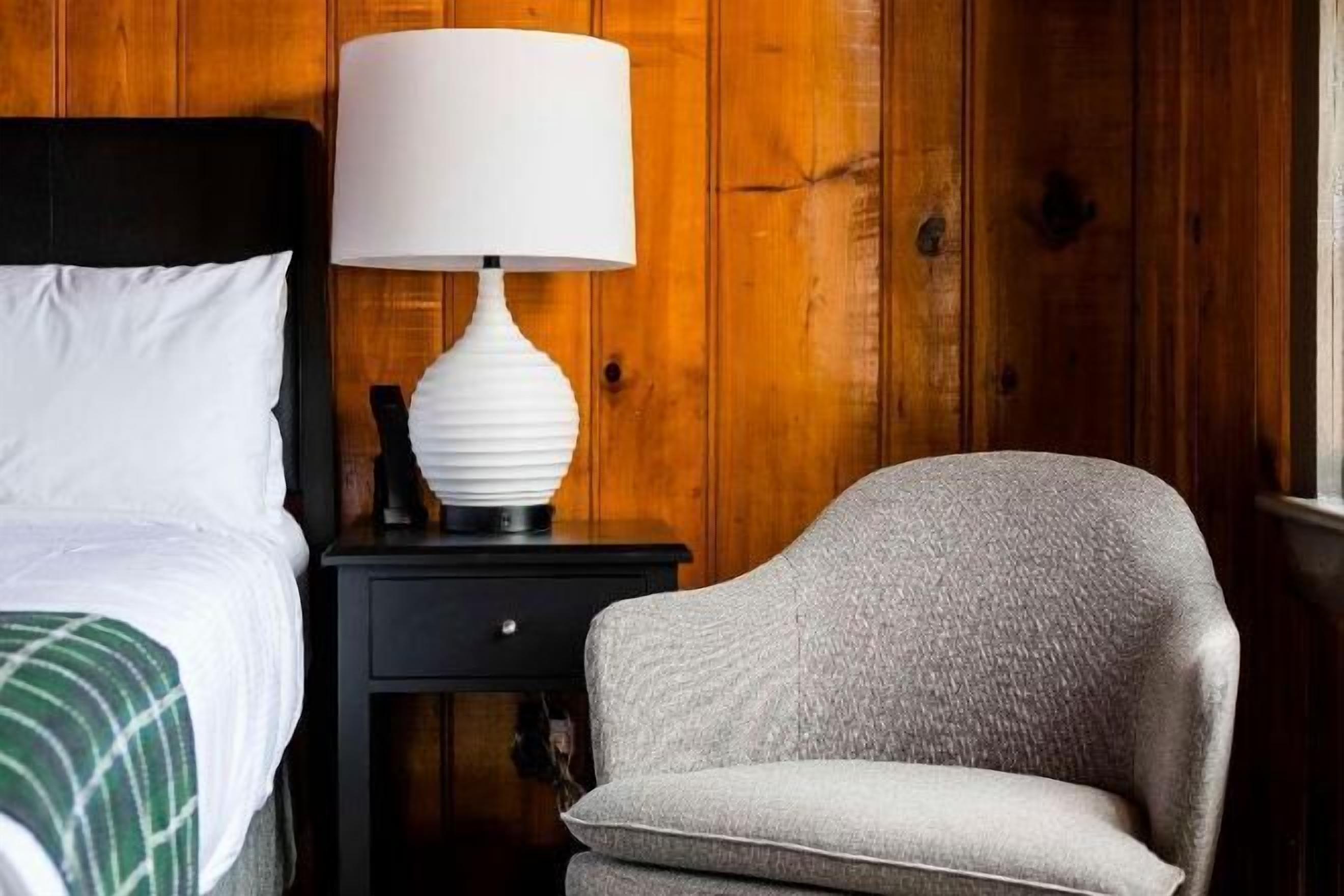 熨斗/熨板、免费婴儿床、免费 WiFi、床单