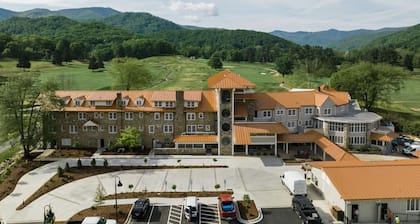 Waynesville Inn and Golf Club, Tapestry Collection by Hilton