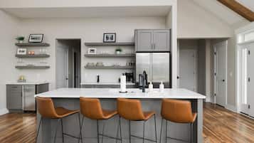 Casa de campo, 4 habitaciones | Cocina privada | Cafetera y tetera