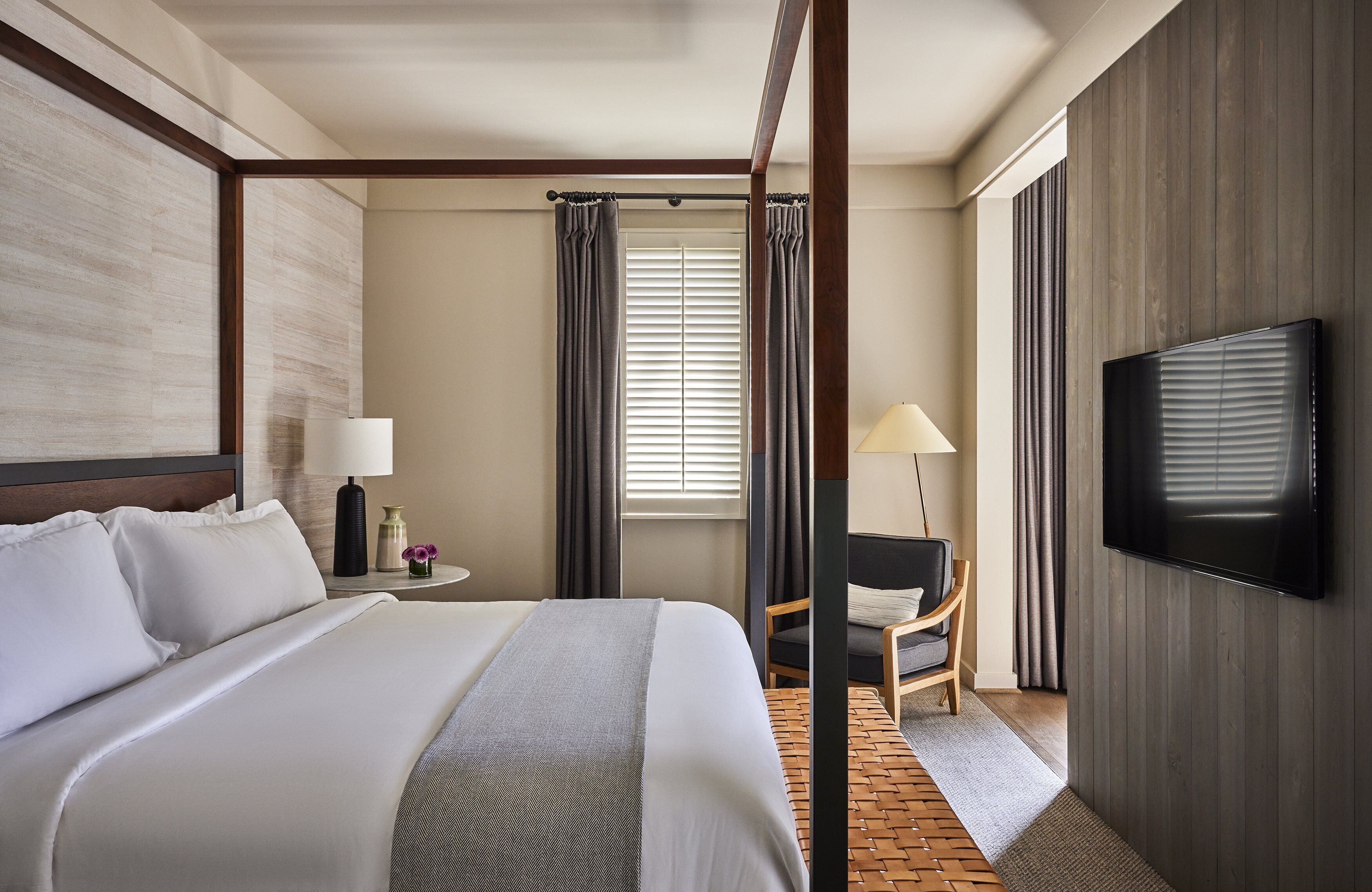 1 bedroom, frette italian sheets, premium bedding, minibar