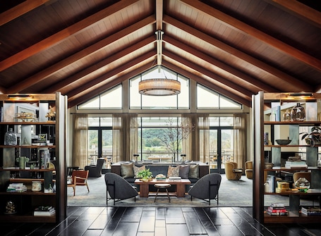 Interior. Rosewood Sand Hill
