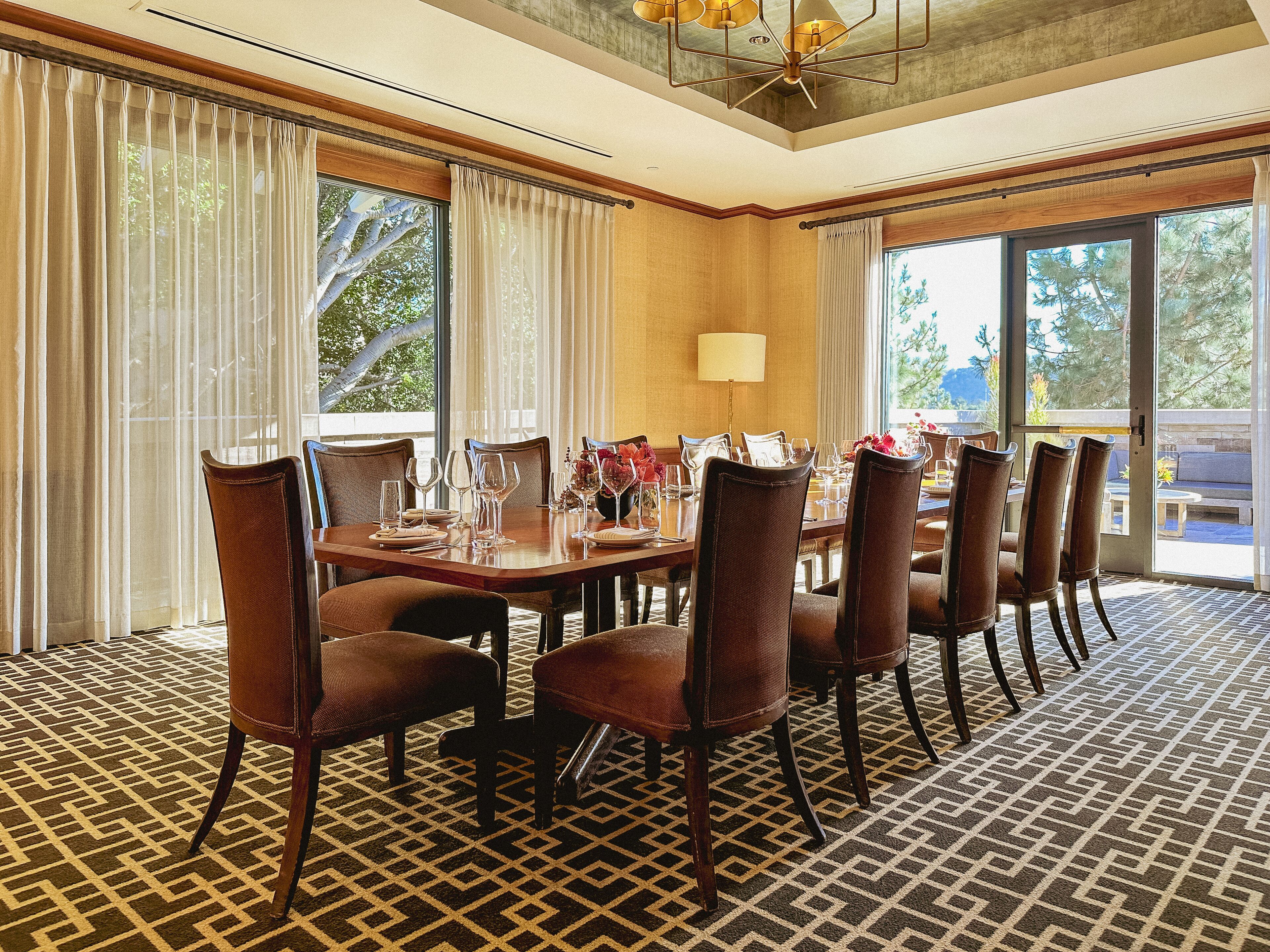 2 restaurants, breakfast, lunch, dinner served; local cuisine