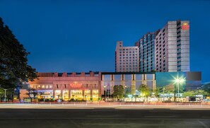 Front of property - Crowne Plaza Foshan by IHG (Foshan)