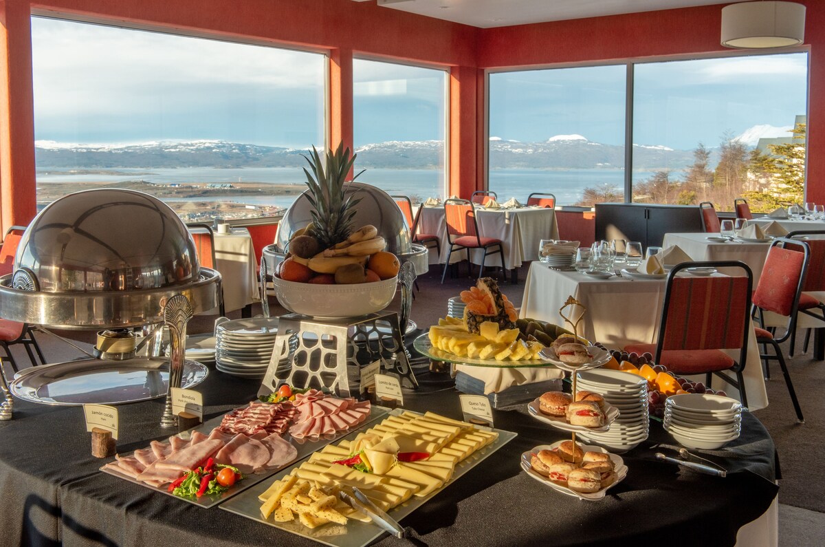Desayuno bufé gratuito y diario