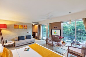 Superior kamer, 1 slaapkamer, airconditioning, aan tuin | Woonruimte | Televisie