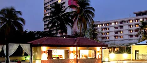 Outdoor pool, pool umbrellas