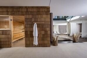 Couples treatment rooms, sauna, steam room, body treatments - Q! Resort (Kitzbuehel)