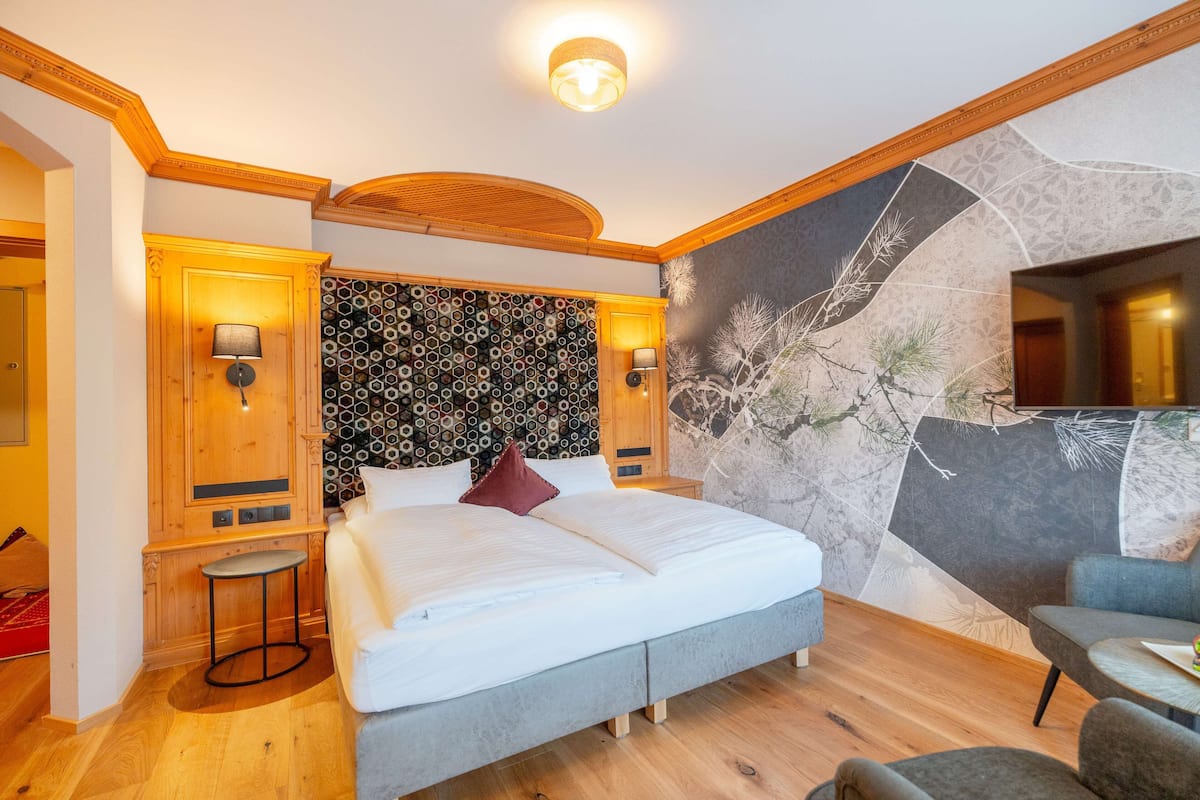 Ropa de cama hipoalergénica y minibar