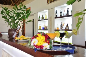 2 bars/lounges, poolside bar, beach bar - VOI Kiwengwa Resort (Kiwengwa)