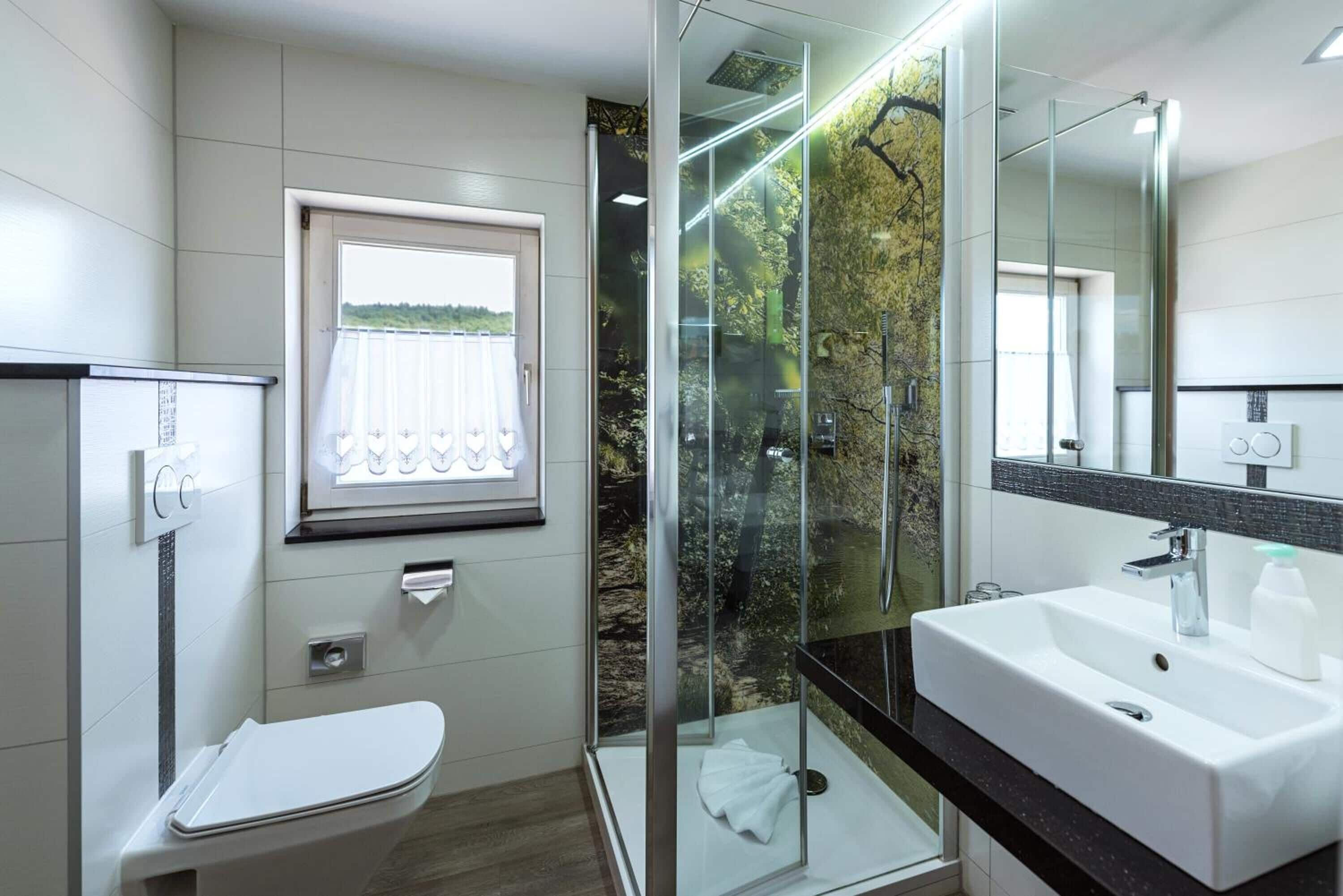 Doppelzimmer | Badezimmer | Dusche, Haartrockner, Handtücher