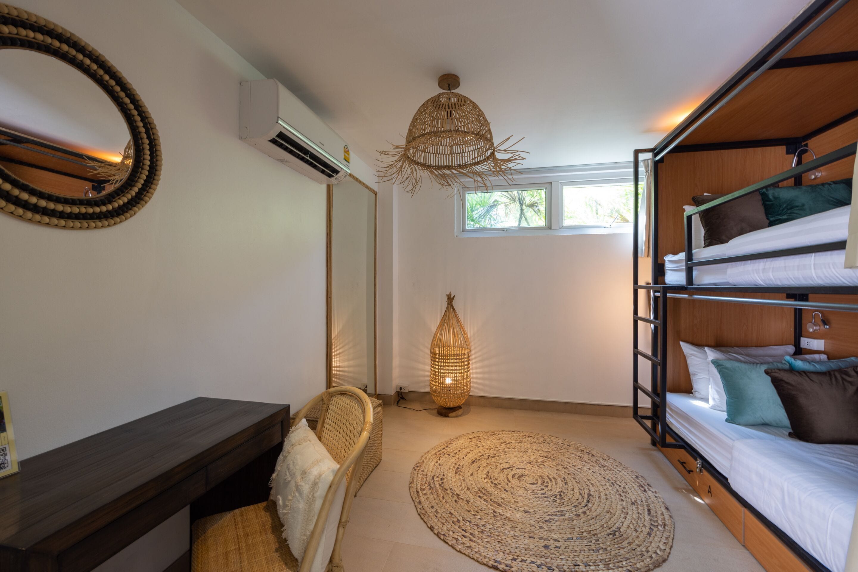 1 bedroom, hypo-allergenic bedding, in-room safe, free wifi