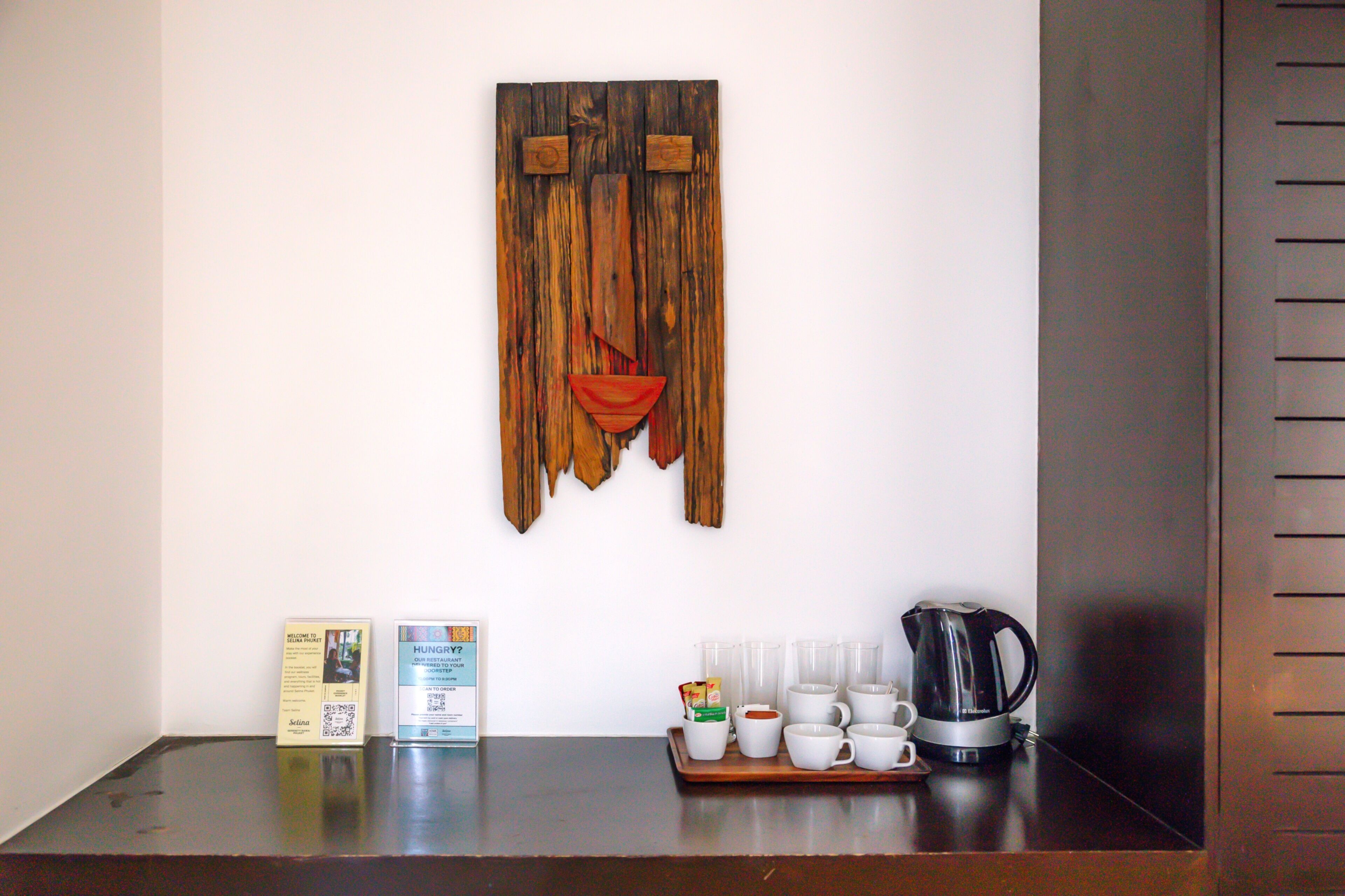 family room | 1 bedroom, hypo-allergenic bedding, in-room safe, free wifi