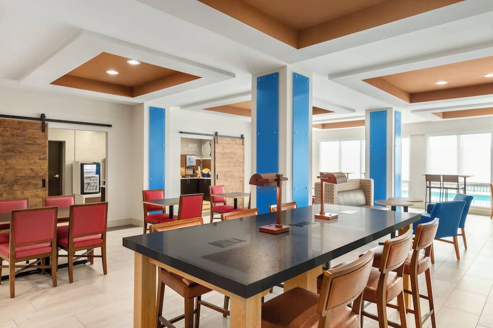 Holiday Inn Express Hotel & Suites Fort Myers East - The Forum by IHG