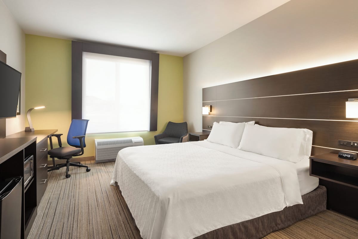 In-room safe, desk, blackout curtains, soundproofing