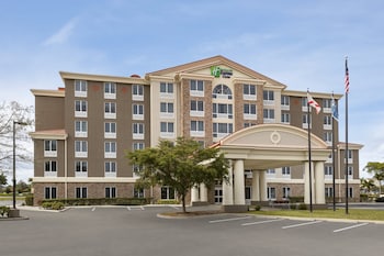 Holiday Inn Express Hotel & Suites Fort Myers East - The Forum b