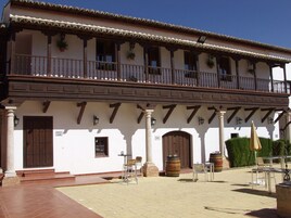 Bar junto a la piscina