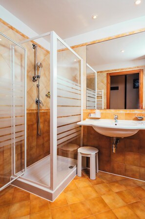 Hair dryer, bidet, towels - Euro Hotel (Imola)