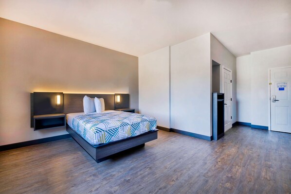 Free WiFi, bed sheets