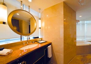 Deluxe Twin Room, 2 Twin Beds | Bathroom - Business Club Hotel Shanghai (Shanghai)