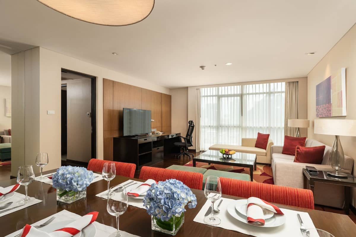 Executive-Suite, 3 Schlafzimmer, Nichtraucher | 1 Schlafzimmer, hochwertige Bettwaren, Minibar, Zimmersafe