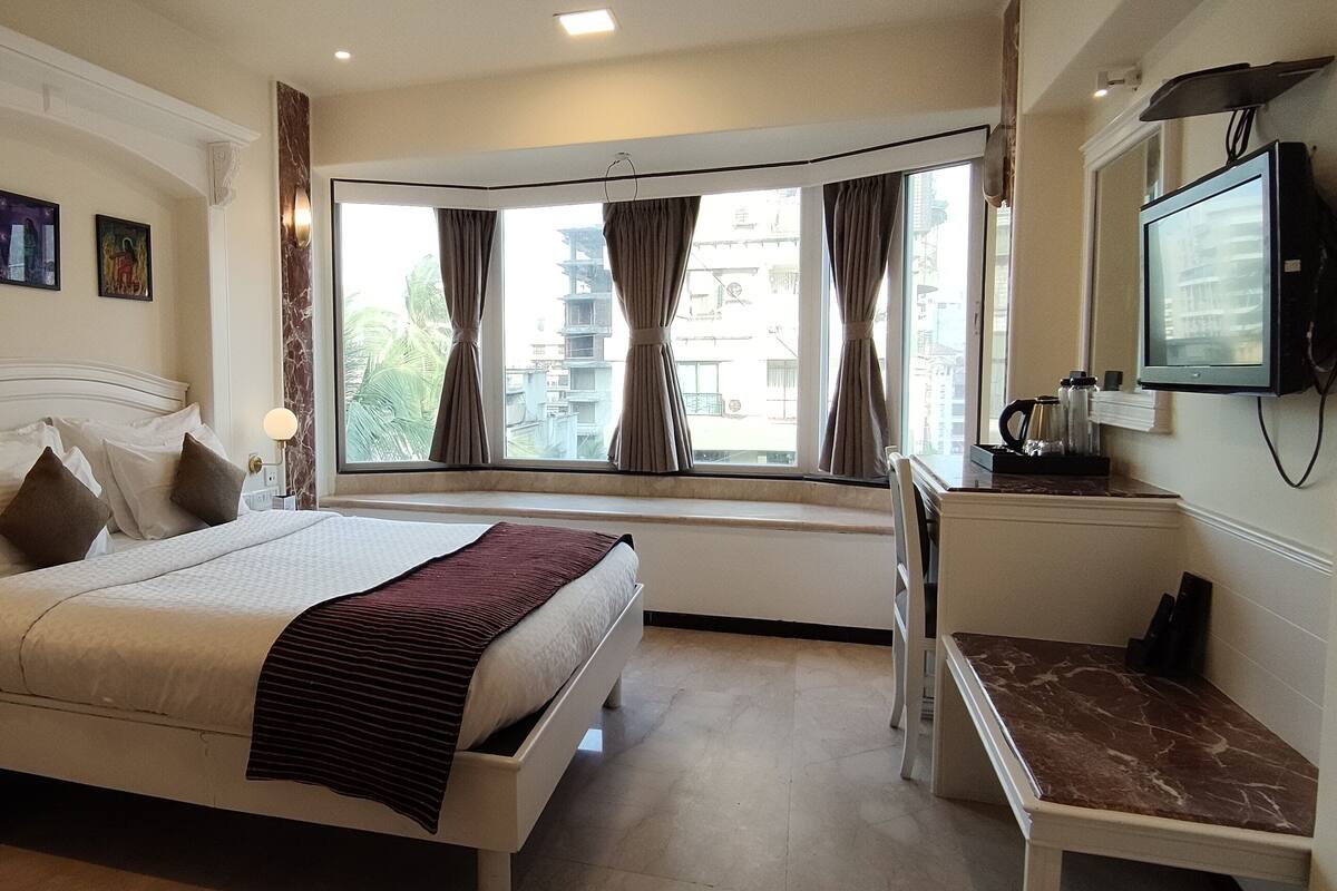 Suite Familiale | Minibar, coffres-forts dans les chambres, bureau, Wi-Fi gratuit