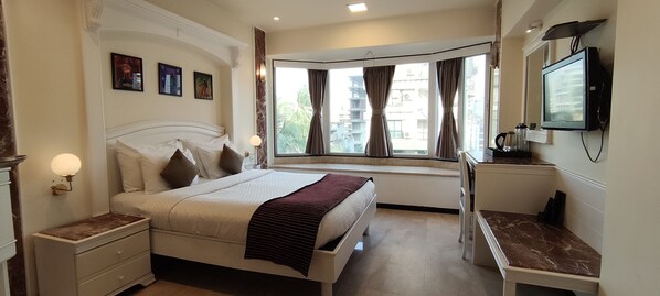 Family Süit | Minibar, odada kasa, masa, ücretsiz kablosuz İnternet 