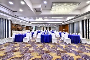 Banquet hall - The Fern Residency Ahmedabad, Subhash Bridge, Series by Marriott (Ahmedabad)