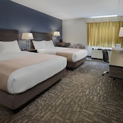 Crestwood Hotel