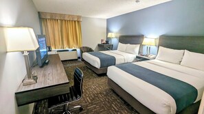 Kamar Deluks, 2 Tempat Tidur Queen, Bebas Asap Rokok | Meja kerja, tirai kedap cahaya, dan tempat tidur lipat/tambahan