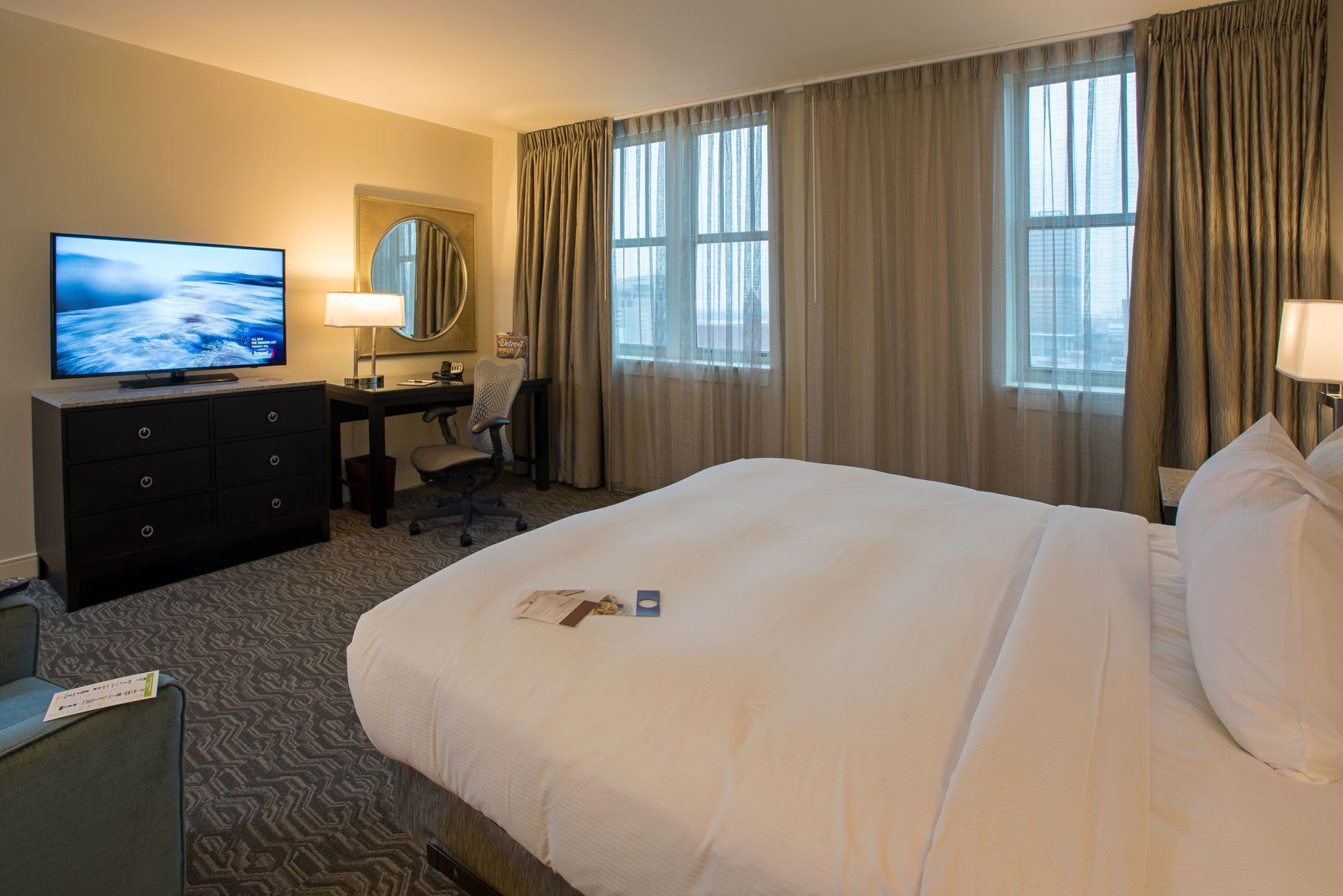 1 bedroom, in-room safe, desk, laptop workspace