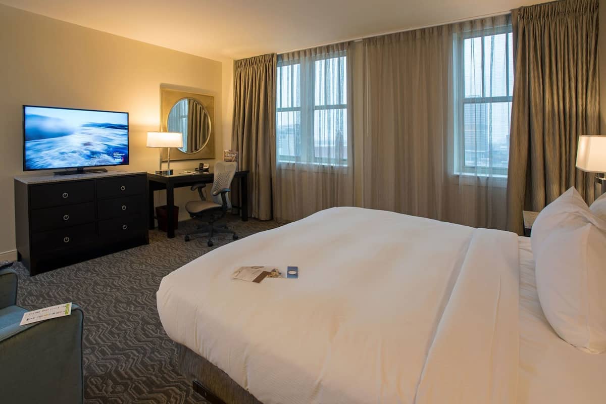 1 bedroom, in-room safe, desk, laptop workspace