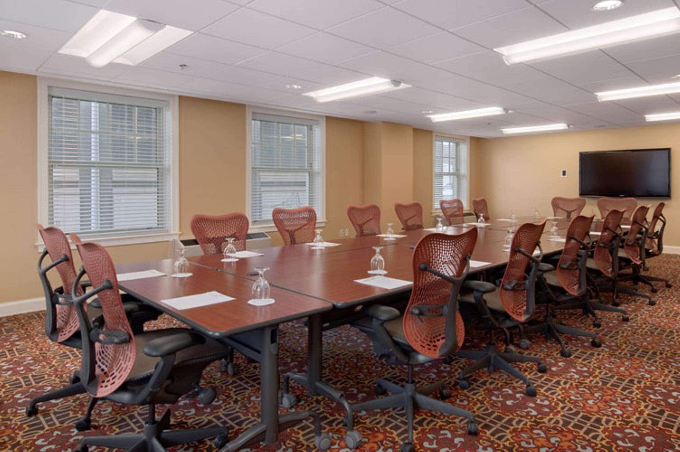 Photo - DoubleTree Suites by Hilton Hotel Detroit Downtown - Fort Shelby