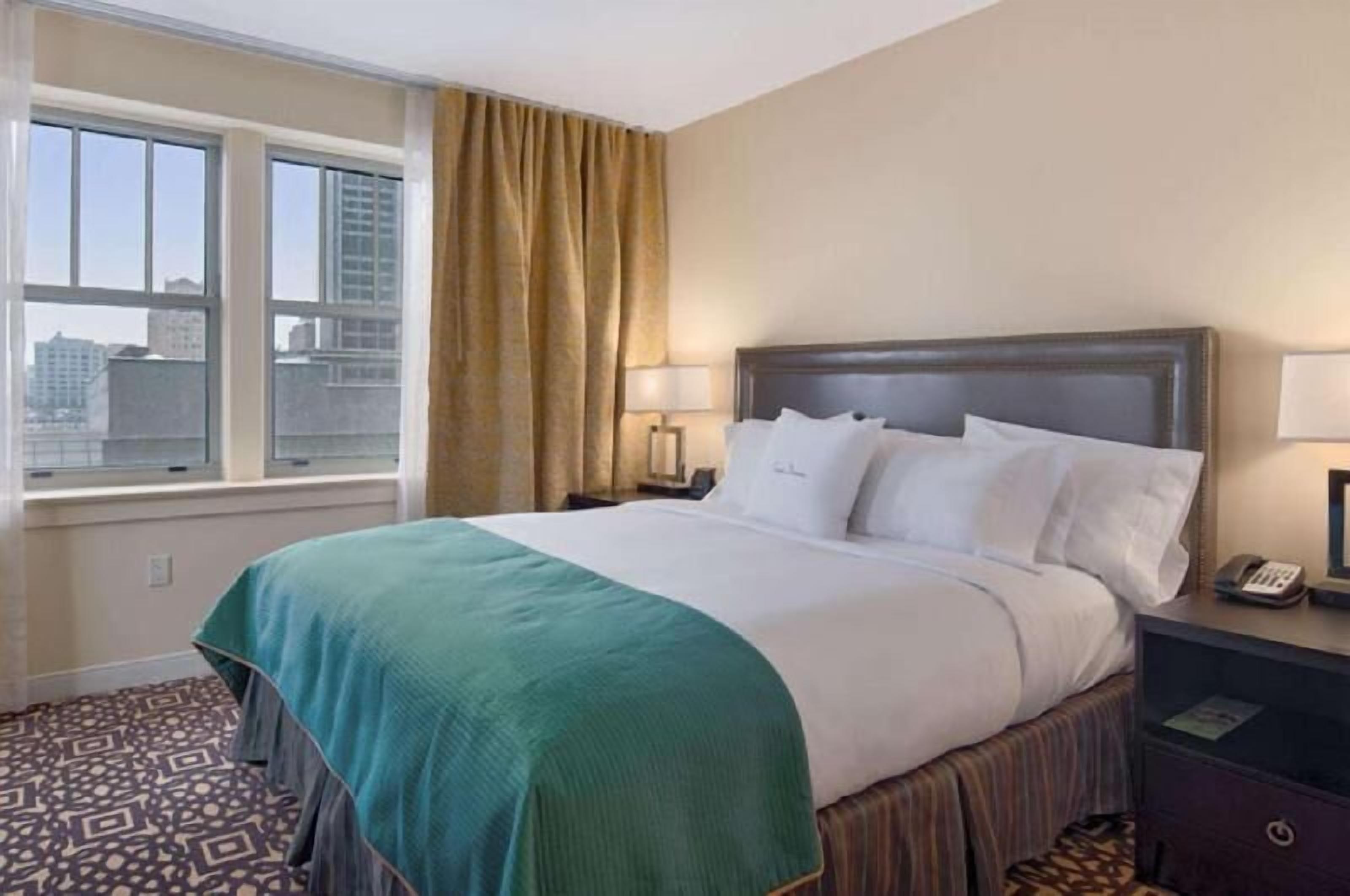 1 bedroom, in-room safe, desk, laptop workspace